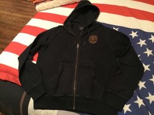 SWEAT NOIR A CAPUCHE TAILLE M