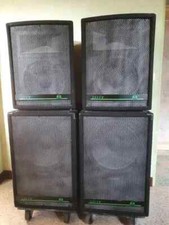 enceinte sono actives composées de deux caissons de basses et deux satellites 