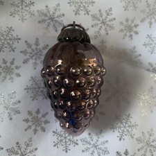 Ancienne boule de Noël grappe