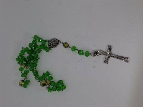 Green crystal rosary - green,