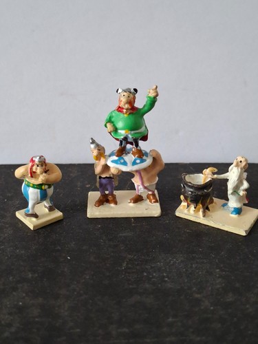 Village asterix 2004 lot - 2004,