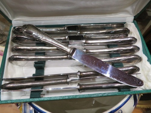 Grands couteaux metal - grands,