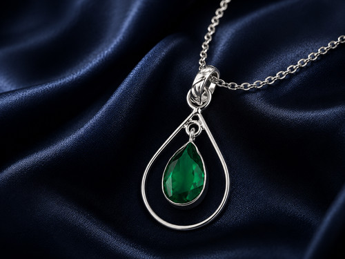 Chrome diopside gemstone 925 - chrome,