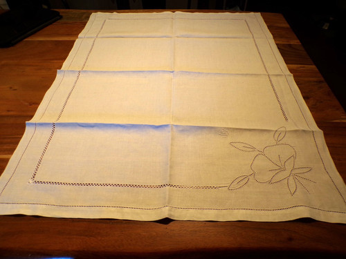 Linge ancien centre - de, table