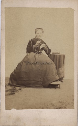 Portait une femme - d’une, mode