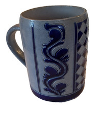 CHOPE À BIÈRE EN GRÈS ALSACE BETSCHDORF BLEU SIGNÉE