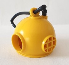 CASQUE DE SCAPHANDRIER JAUNE AVEC TUYAU NOIR PLAYMOBIL...
