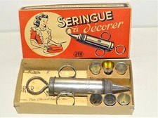 -BOITE SERINGUE A DECORER M&M JTR avec 7 Douilles interchangeables VINTAGE 1950