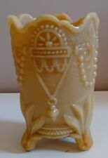 Petit vase en résine façon