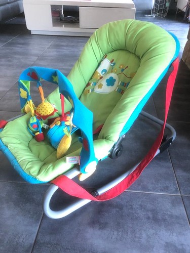 Transat bébé avec portique