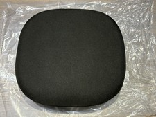 Coussin noir  pour chaise