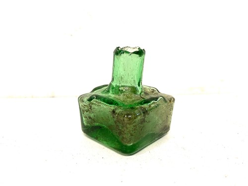 Ancien encrier verre vert - en,