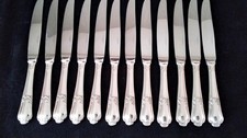 12 Couteaux de table Guy Degrenne Modèle Rocaille Style Louis XV       NOUVEAU