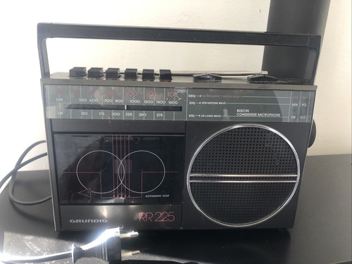 Ancienne radio grundig - radio,