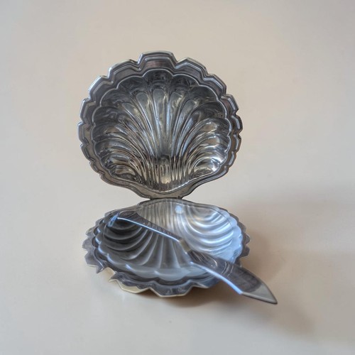 Beurrier forme coquille - , saint