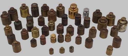 Lot poids laiton pour - 45, en
