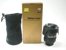 AF-S VR Zoom-Nikkor 18-200mm f3.5-5.6G IF-ED, avec accessoires complets