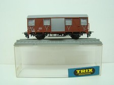 TRIX - HO - 3668 - WAGON COUVERT A BESTIAUX - SBB CFF- ANCIEN  -