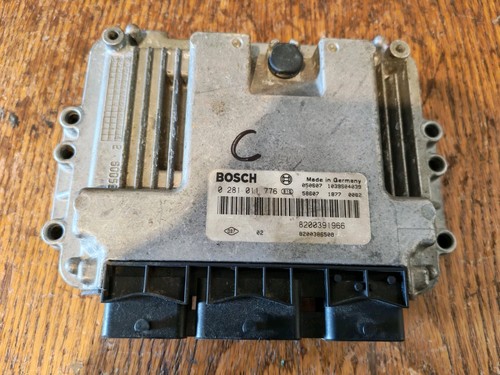 Calculateur moteur renault - calculateur,