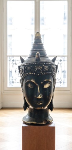 Grande tête bouddha en - de,