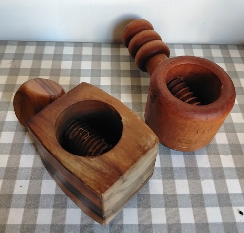 Anciens casse noix - 2, /