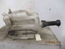 Reservoir lave-glace avant