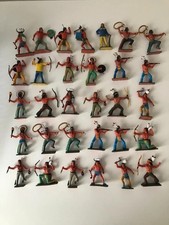 Starlux lot de 31 indiens en