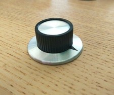 GROS BOUTON TRIANGLE