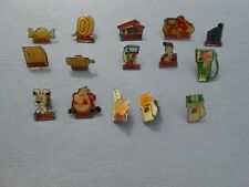 Pin's TRANSPORT / VOITURE - TOTAL essence Station service - petrol (à l'unité)