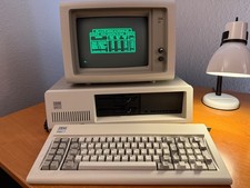 Vintage IBM 5160 XT - Loaded