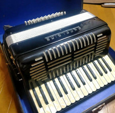 Accordéon Excelsior 536 32 touches 36 basses vintage fabriqué en Italie...