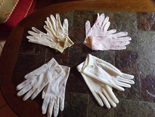 Lot de gants anciens de femme