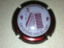Capsule de Champagne DEGENNE-SQUELART (18. contour bordeaux)