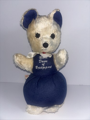 Vintage teddy bear - notre, dame