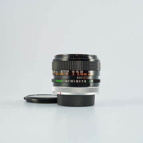Canon 50mm ssc s - f/1.4,