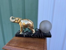 Lampe ancienne éléphant doré sur socle marbre