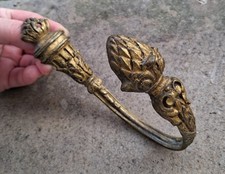 Ancienne embrasse / attache rideaux / crochet mural en Bronze doré, pomme de pin