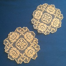 Paire de petits napperons