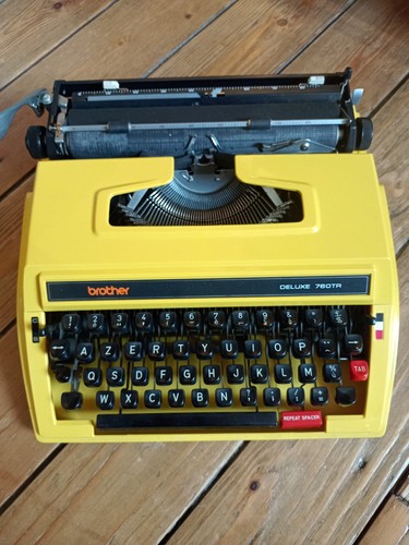 Machine écrire vintage - à,
