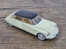 Voiture Miniature Citroën Ds 1/43