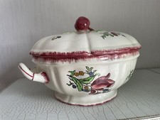 Soupière en faïence de Gien