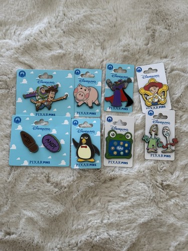 Lot pins disneyland - lot,