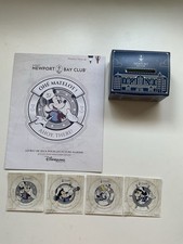 Lot 4 Stickers + 1 Boîte + Livret Hôtel Disney Newport Bay Club Disneyland Paris