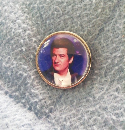 Eddy mitchell pin gros - mitchell, pin's