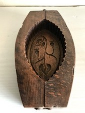 Ancien moule à beurre en bois gravé fleur