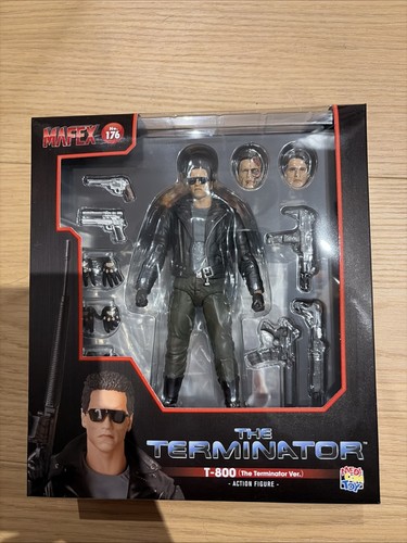 Medicom toy mafex - mafex, the
