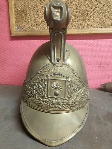 Ancien casque sapeur - casque,