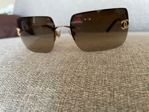 Lunettes soleil chanel - lunettes,