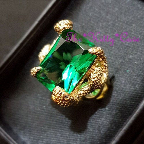 Grand cristal vert zircone - cristal,