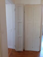  Volets intérieurs Anciens en Bois massif ( chêne) couleur crème Début XXème.